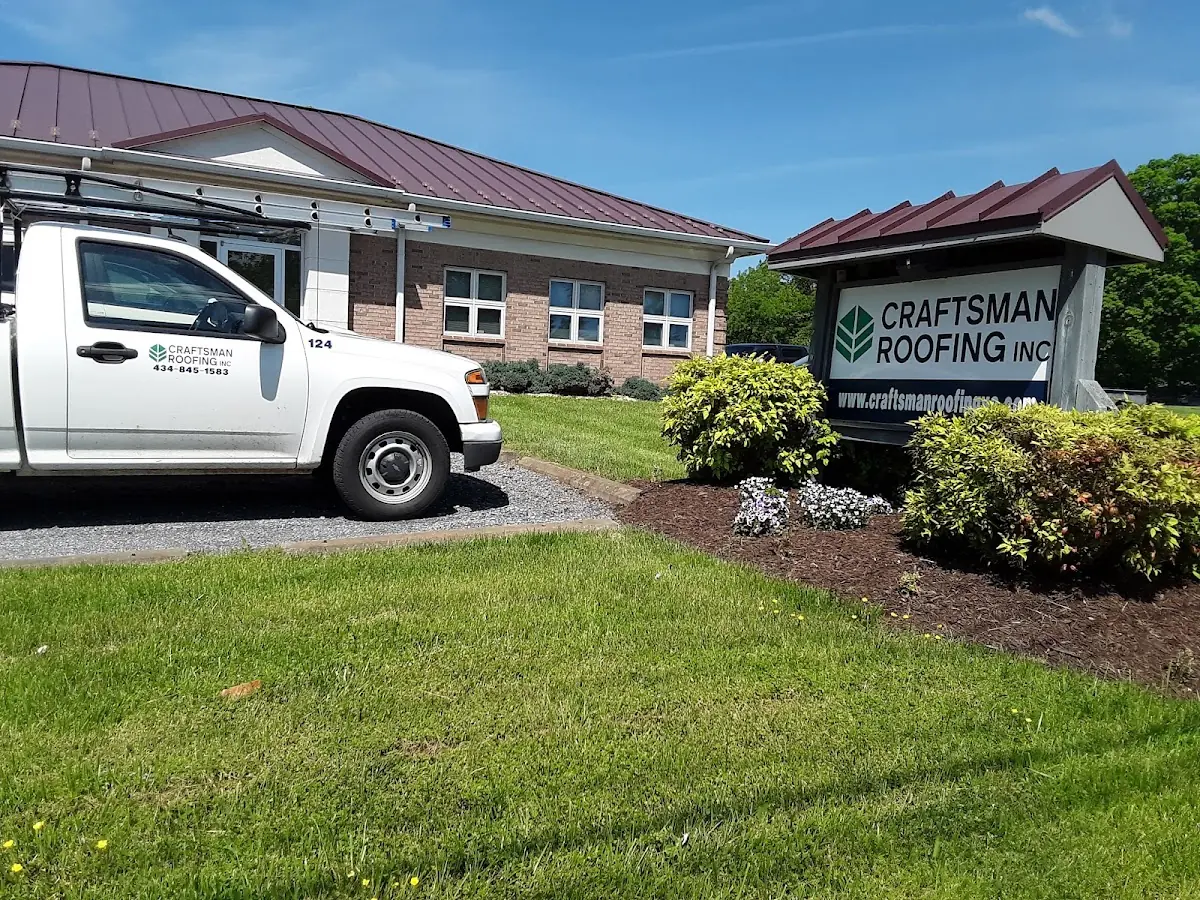 Quality Chimney Repair by experienced craftsmen in Lynnview